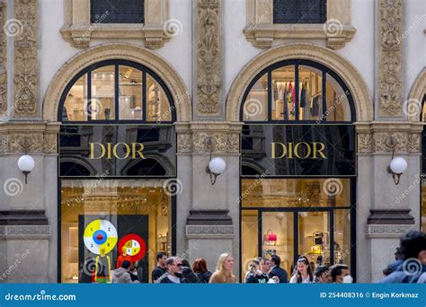 dior milan italy|christian dior store milan.